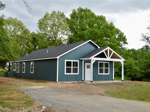 103 Blackstone Cir, Wister, OK 74966