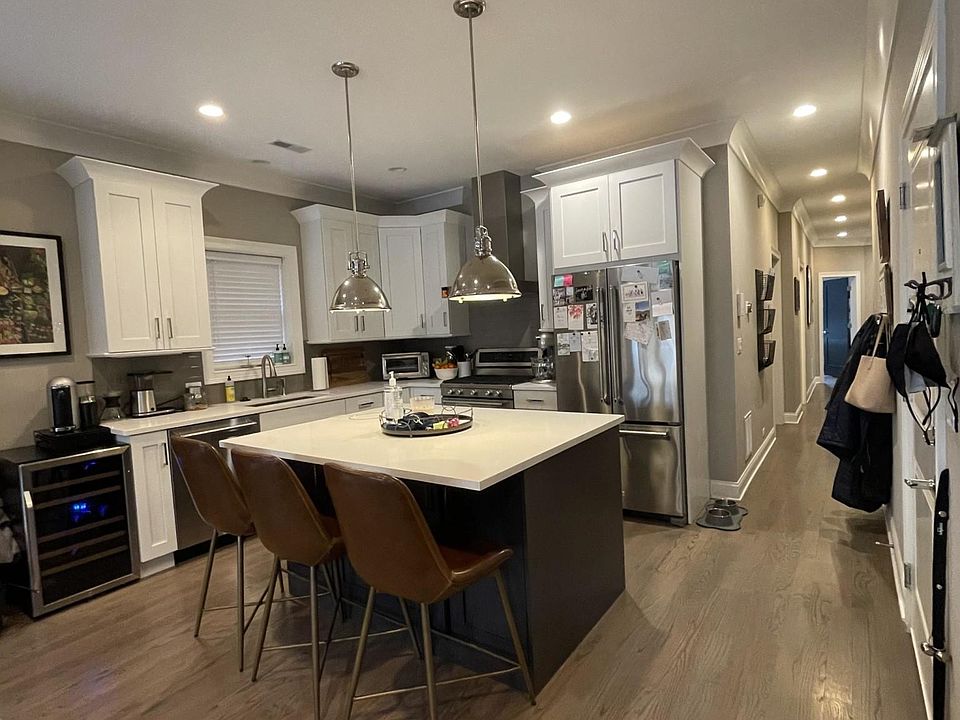 1st image of 878 W Lill Ave APT 2E