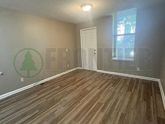 4th image of 1717 S Tucker Blvd APT A