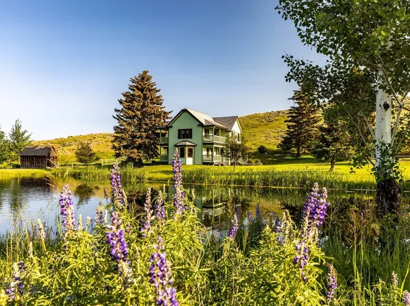 91 Porcupine Rd, Wilsall, MT 59086