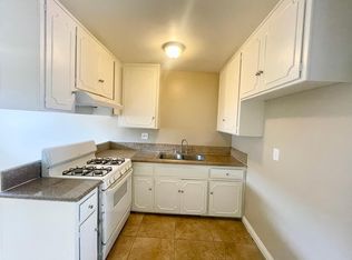 888 N Palm Ave APT 3, Upland, CA 91786