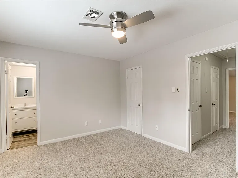 1407 Springrock Ln — Photo 14