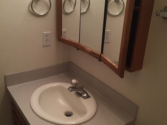 3rd image of 1218 E Ash St APT B