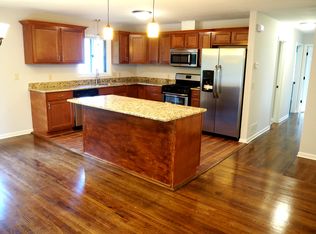 371 Schletty Ln, West Saint Paul, MN 55118