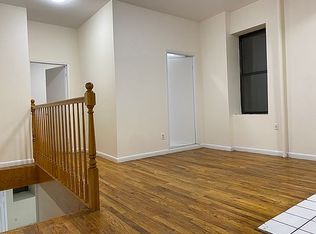 169 Mulberry St #1, New York, NY 10013