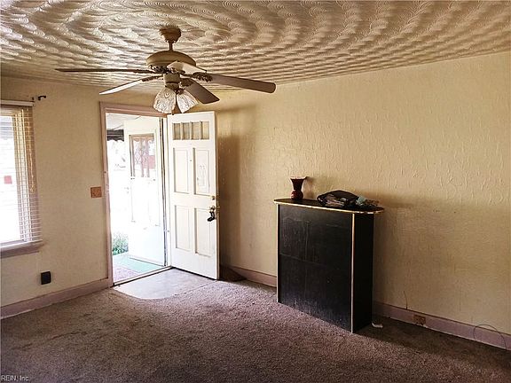 5th image of 3428 Bapaume Ave