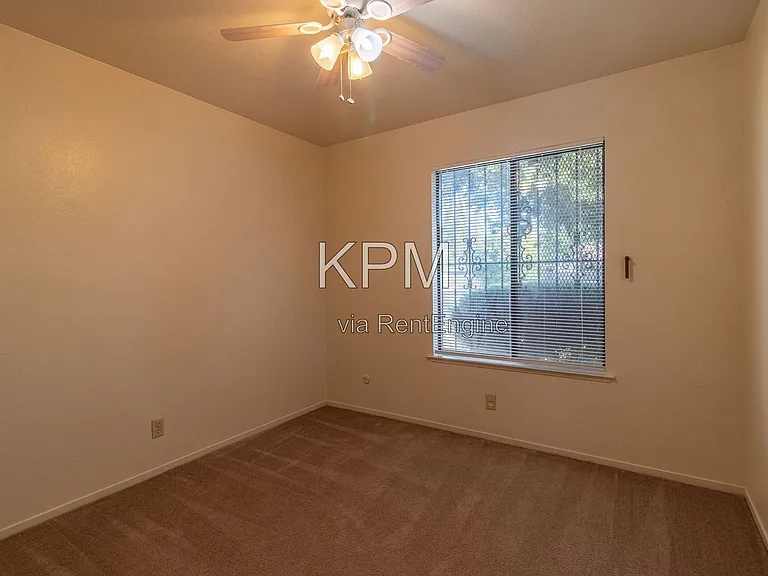 3525 Mill Springs Dr — Photo 16