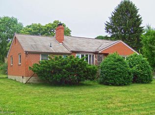 805 Grove Ave, Blacksburg, VA 24060