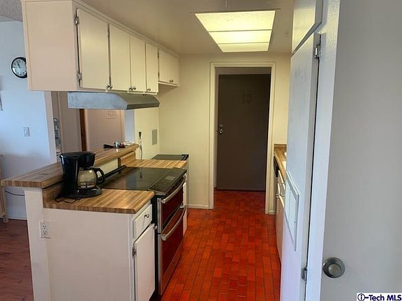 3rd image of 1517 E Garfield Ave APT 13