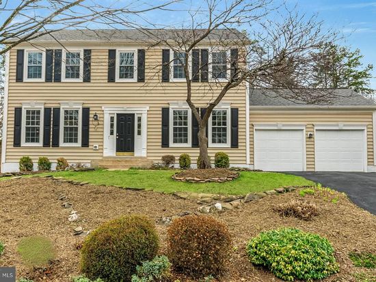38 Blossom Wood Ct, Stafford, VA 22554