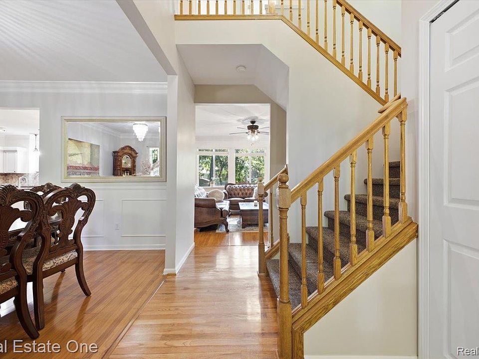 2475 Horace St, photo 8