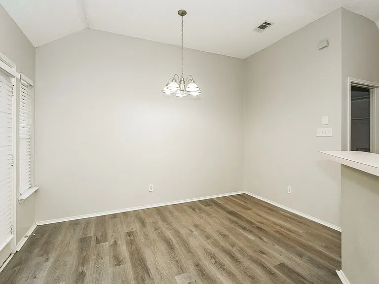 2338 Liles Ln — Photo 7