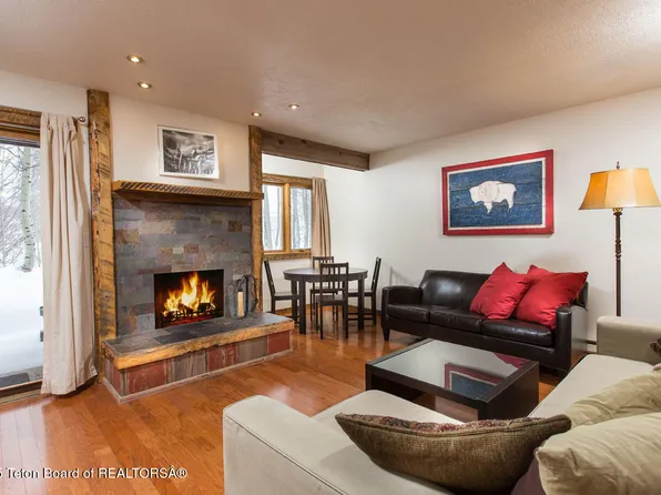 3885 S Lake Creek Dr Unit 1013, Wilson, WY 83014