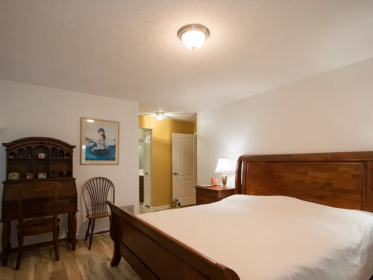 108 Jenny Lind Dr — Photo 9