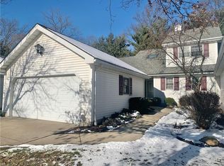 6708 Hidden Lake Trl, Brecksville, OH 44141