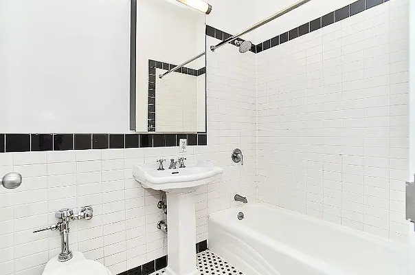 Rented by Living New York | media 22