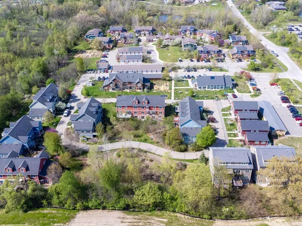 560 Little Lake Dr #35, Ann Arbor, MI 48103