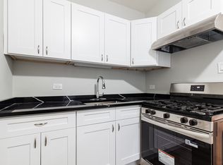 7729 N Marshfield Ave #2B, Chicago, IL 60626