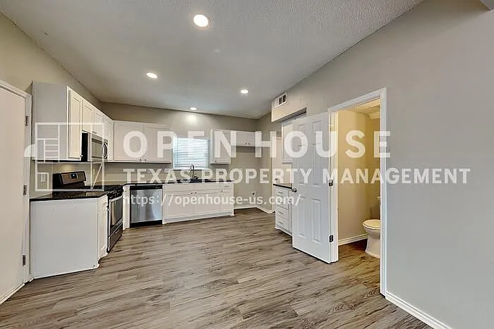 600 Blue Leaf Dr — Photo 8