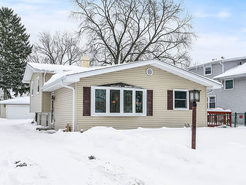 1st image of 3821 Williams St