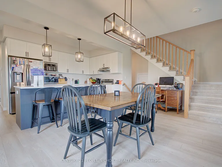 377 Bradshaw Dr — Photo 12