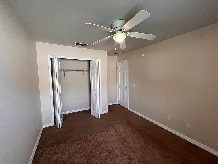 2005 Lake Eloise Dr N — Photo 14