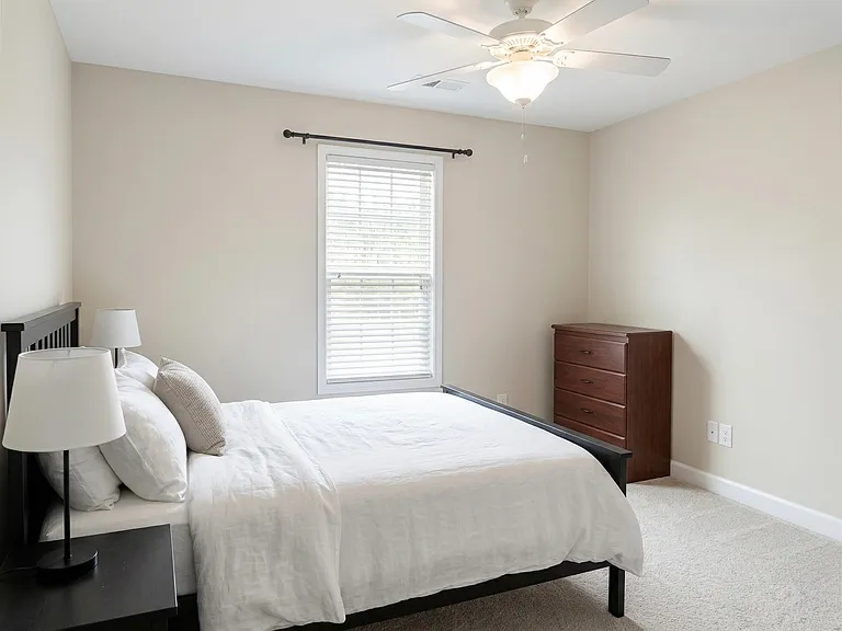 200 Clover Ct — Photo 10