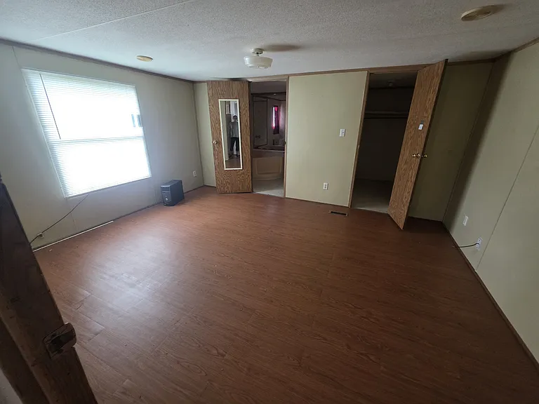 Oak Creek Estates MHC — Photo 29