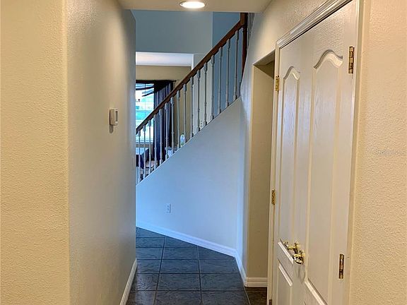 4th image of 13413 Fountainbleau Dr