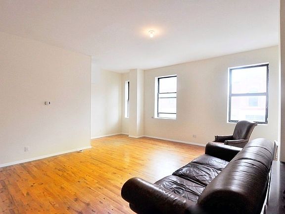 4th image of 992 Bedford Ave #2A