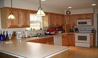 2nd image of 1204 Sherwood Ct