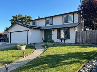 635 Stratford Ave, Dixon, CA 95620