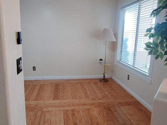 5th image of 1326 E 11TH Street