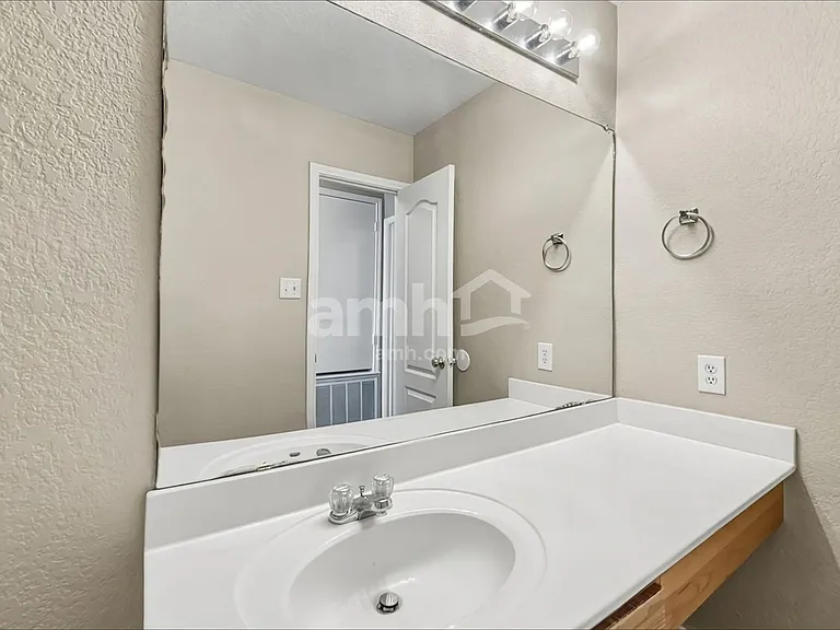 7522 Drake Cyn — Photo 14