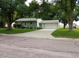 120 S 7th Ave, Brandon, SD 57005