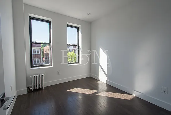 Rented by Brick&Mortar | media 18