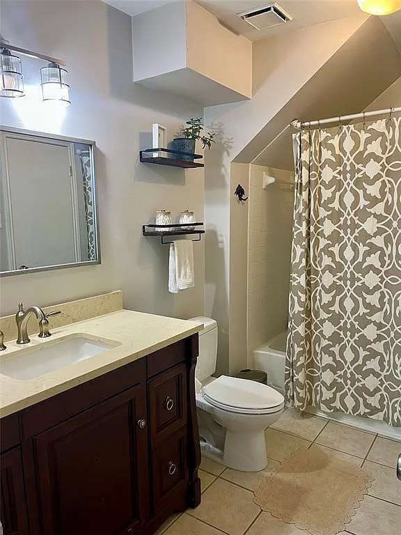 3 bed, 2.0 bath, 1496 sqft, $2,500 — Photo 3