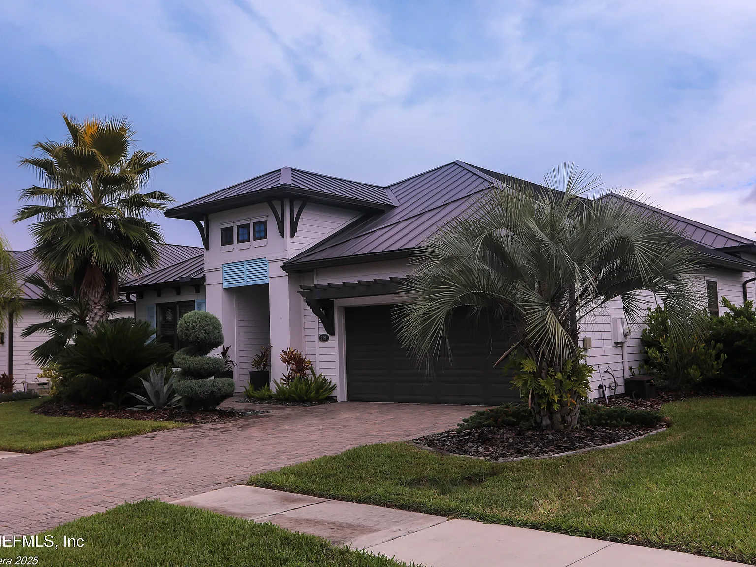 4 bed, 3.0 bath, 2718 sqft, $5,250 — Photo 3