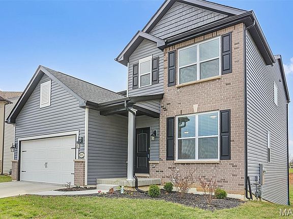 3rd image of 809 Londonbury Ct