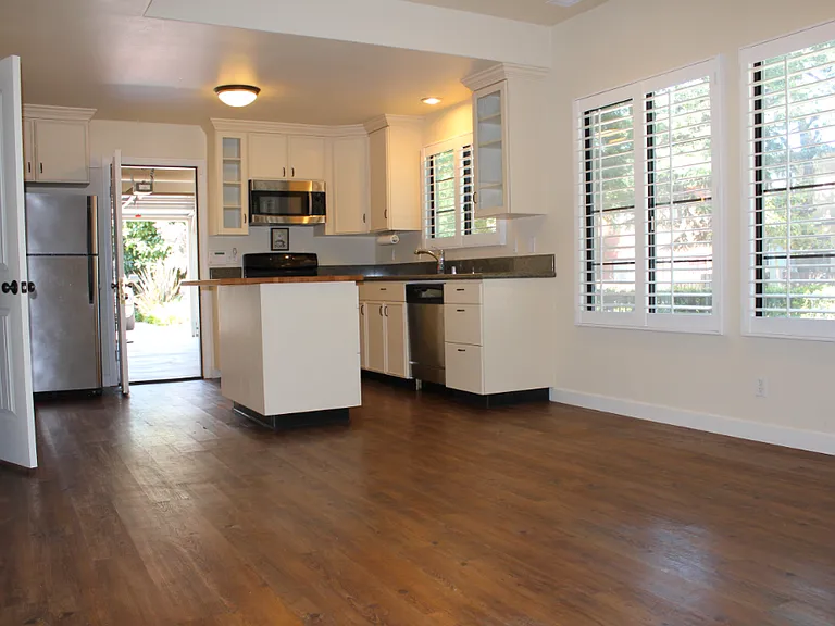 302 S Voluntario St #1 — Photo 2