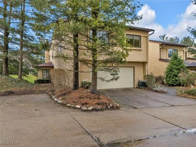 1716 Brookwood Dr, Akron, OH, 44313