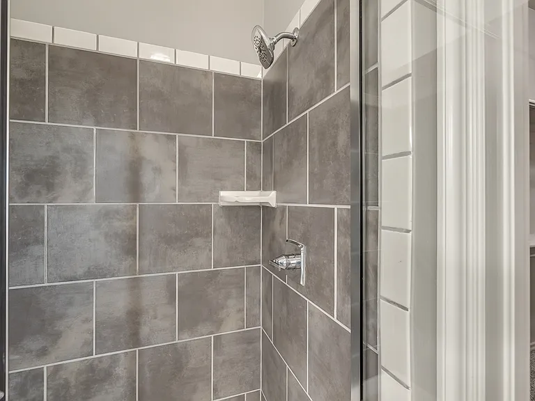 18705 Vivo Dr — Photo 36