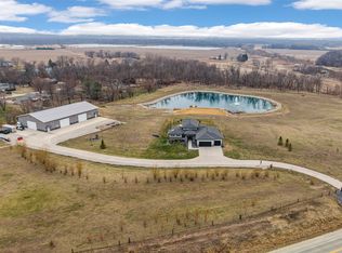 7505 Blairs Ferry Rd, Cedar Rapids, IA 52411