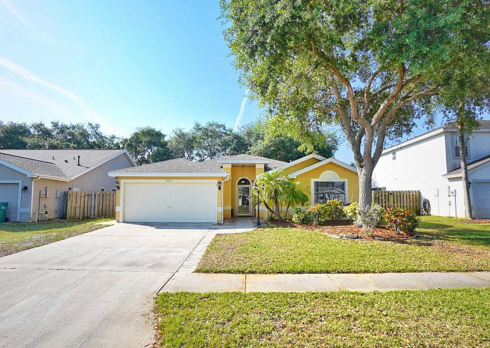 1st image of 7237 Hammock Lakes Dr