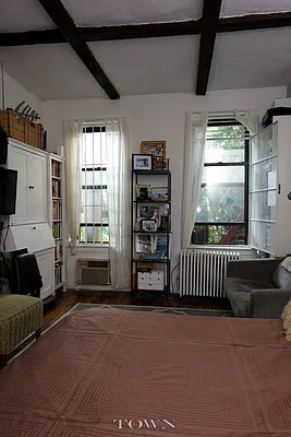 Rented by Town Residential | media 15