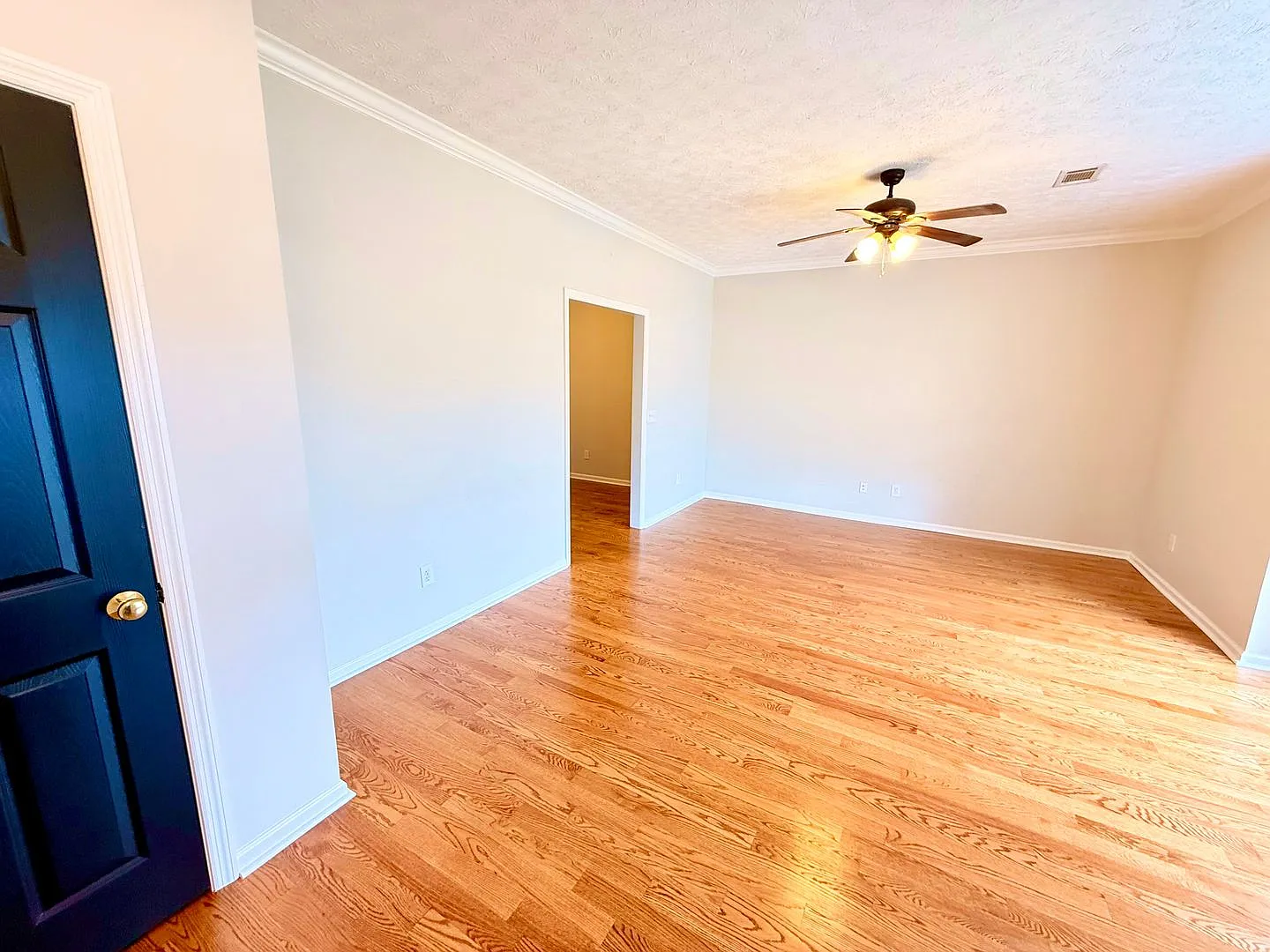 Brick Townhome in Meadowbrook! — Photo 3