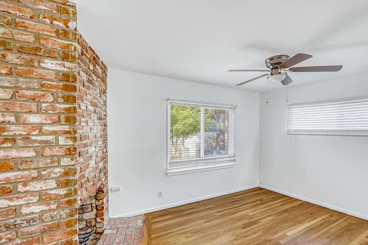 Building Photo - 15905 Enadia Way