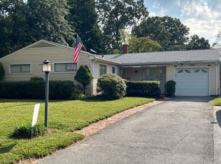 209 Holland Rd, Severna Park, MD 21146