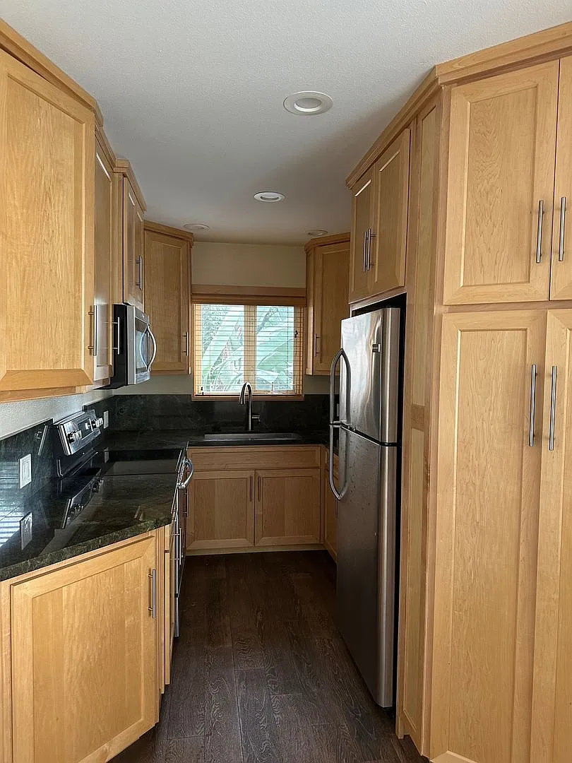 Building Photo - 1250 E Ocean Blvd #202