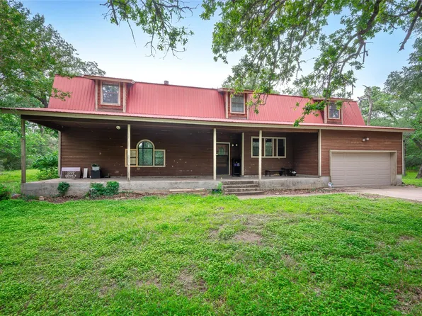 222 Indiana Rd, Lockhart, TX 78644